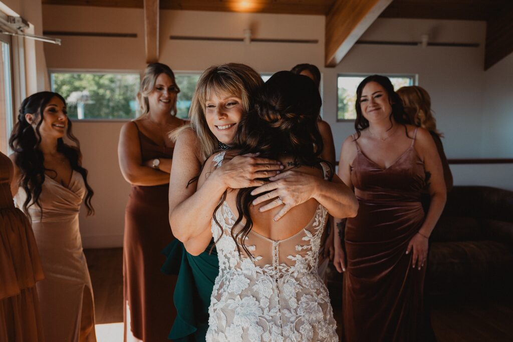 Saltwater Farm Vineyard Wedding | Courtney + Dan