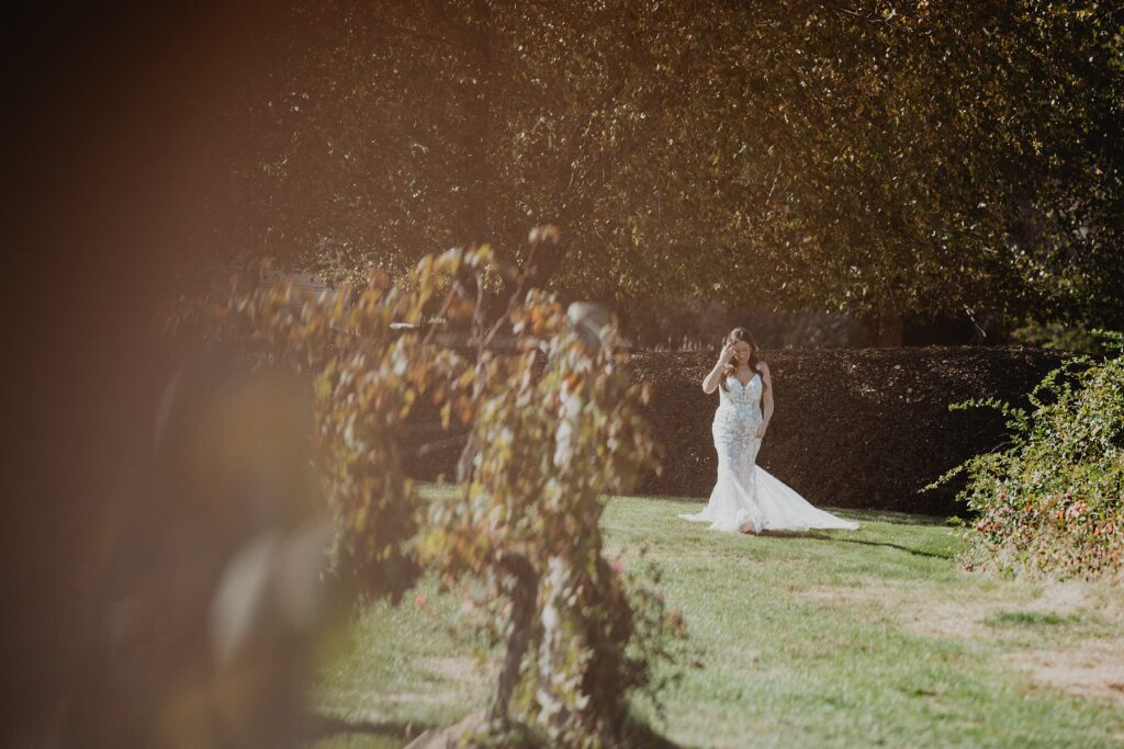 Saltwater Farm Vineyard Wedding | Courtney + Dan