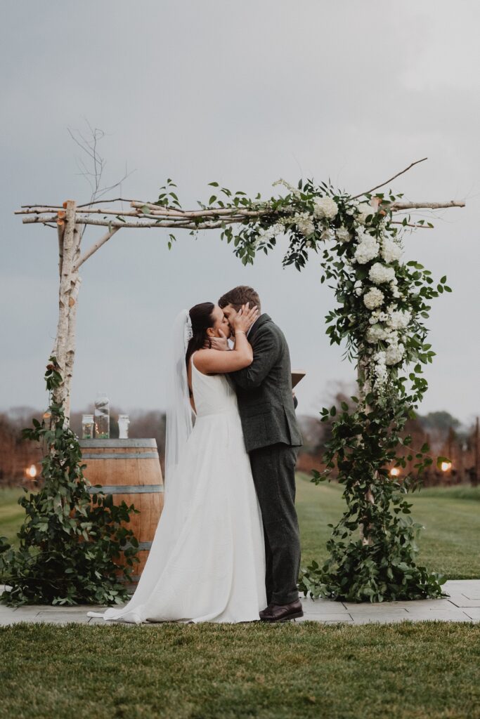 Saltwater Farm Vineyard Wedding | Susanna + Kyle