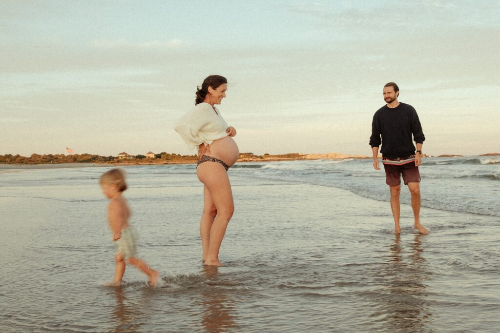 A Film Inspired Family Maternity Session at Narragansett Beach
