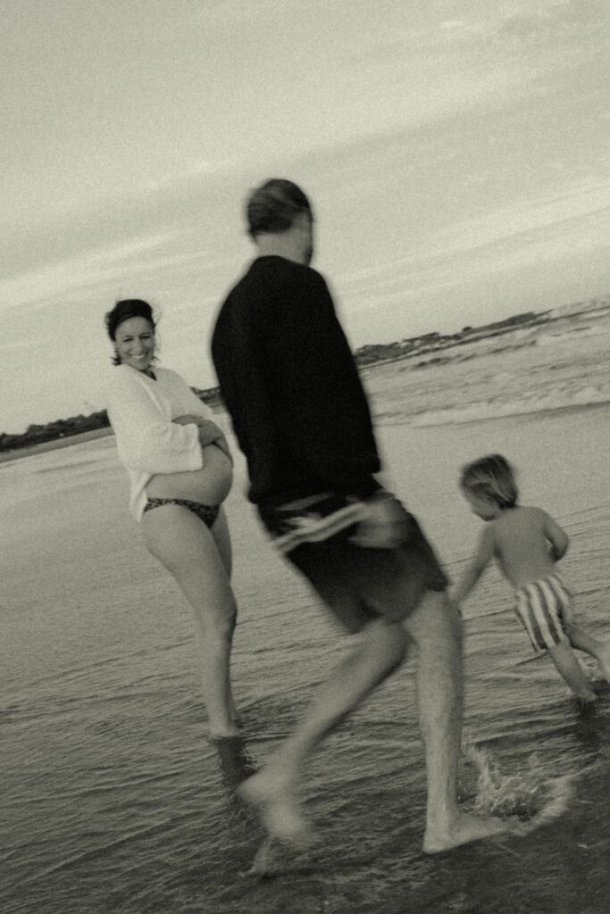 A Film Inspired Family Maternity Session at Narragansett Beach