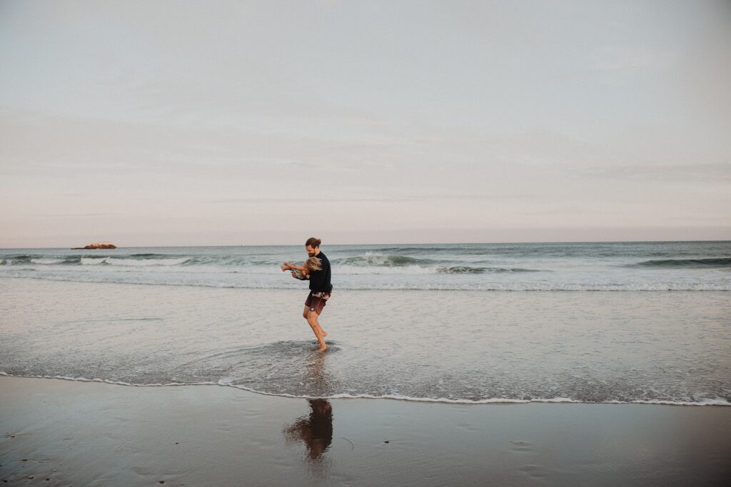 A Film Inspired Family Maternity Session at Narragansett Beach