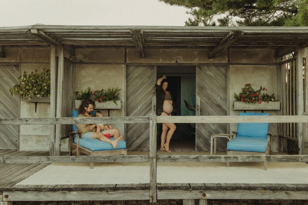 A Film Inspired Family Maternity Session at Narragansett Beach