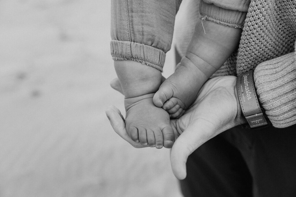 A Documentary Style Family Session on the Rhode Island Coast